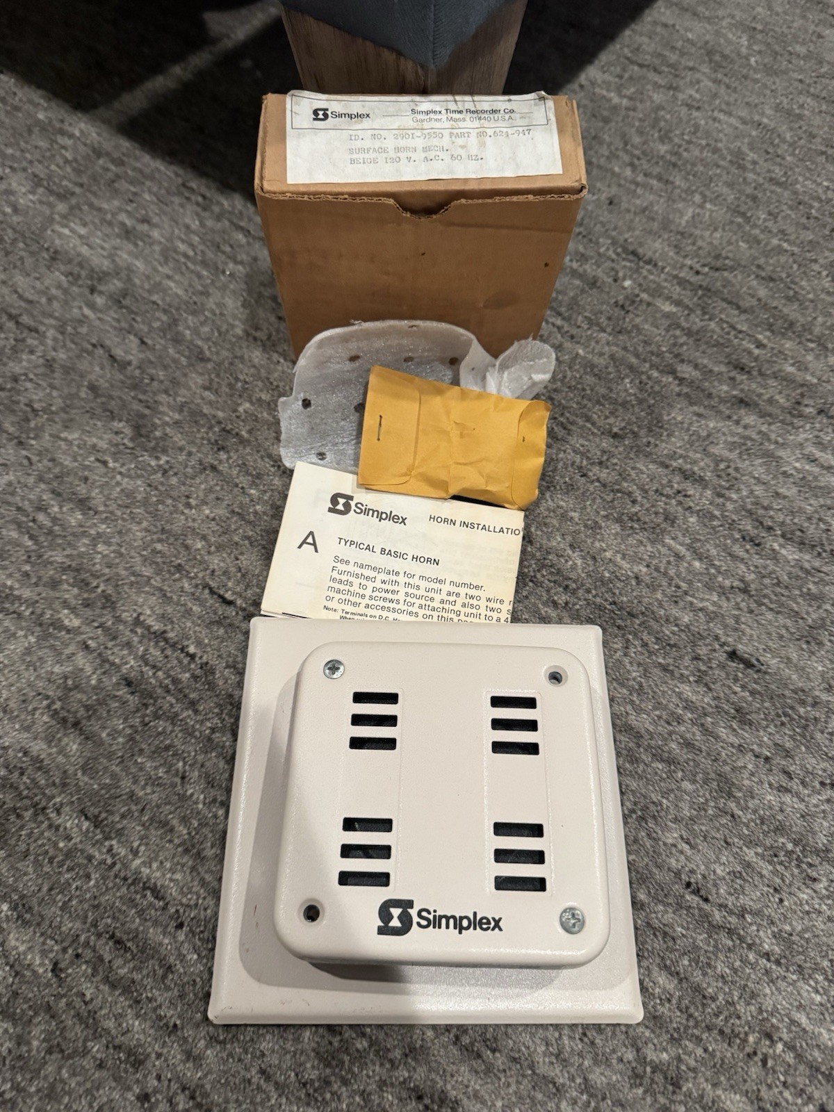 RARE Simplex 2901 9550 Fire alarm horn BRAND NEW with flush plate