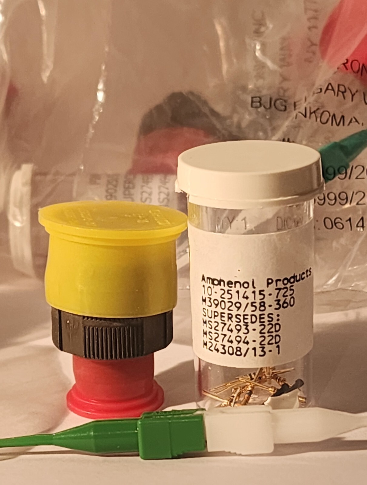 Amphenol Aerospace D38999/26WB35PA & M39029/58-360 KIT