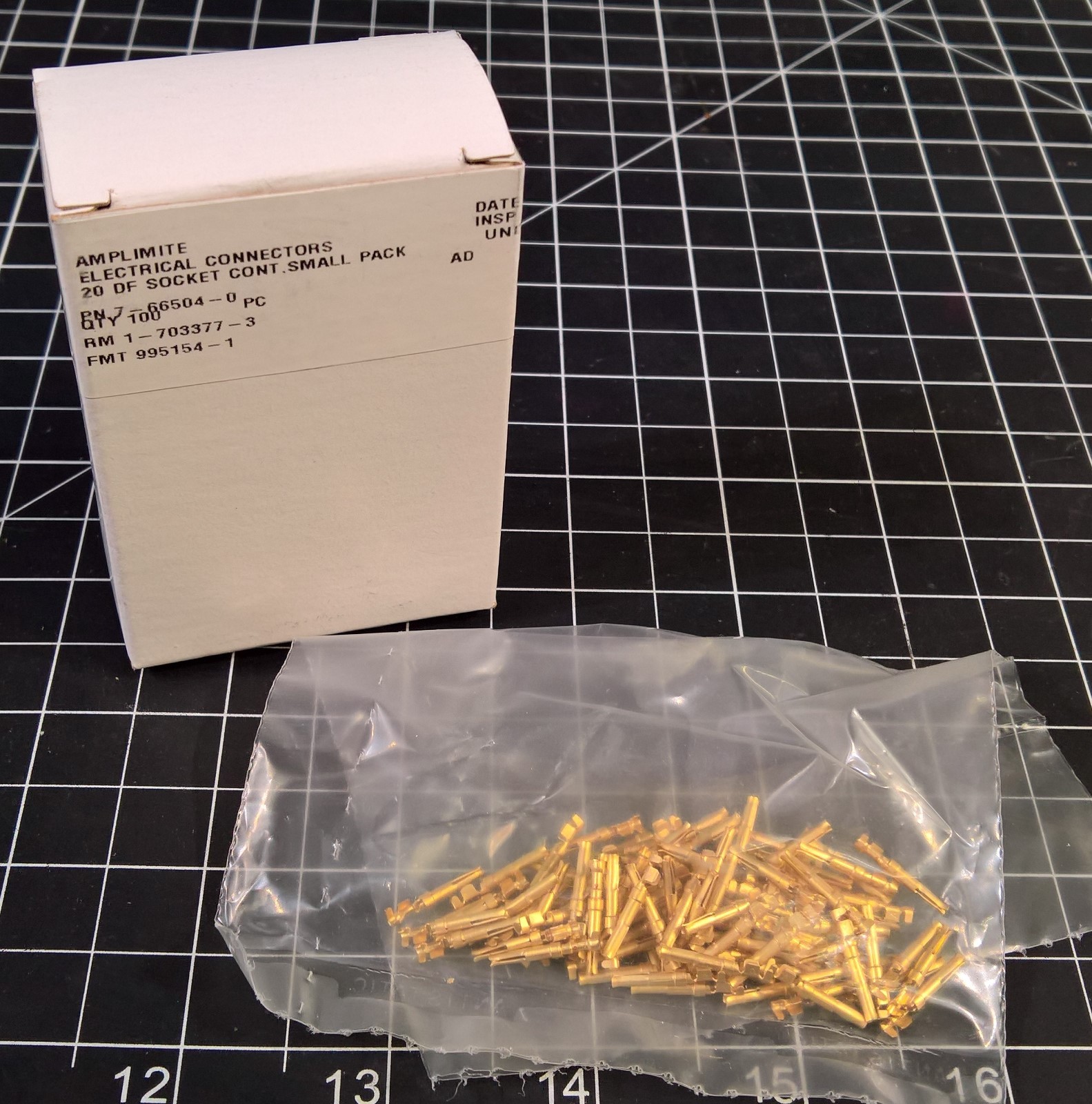 (100) NEW Amp Tyco TE 66504-0 Contact Socket Pins Mil-Spec HDP-20 20-24AWG CRIMP