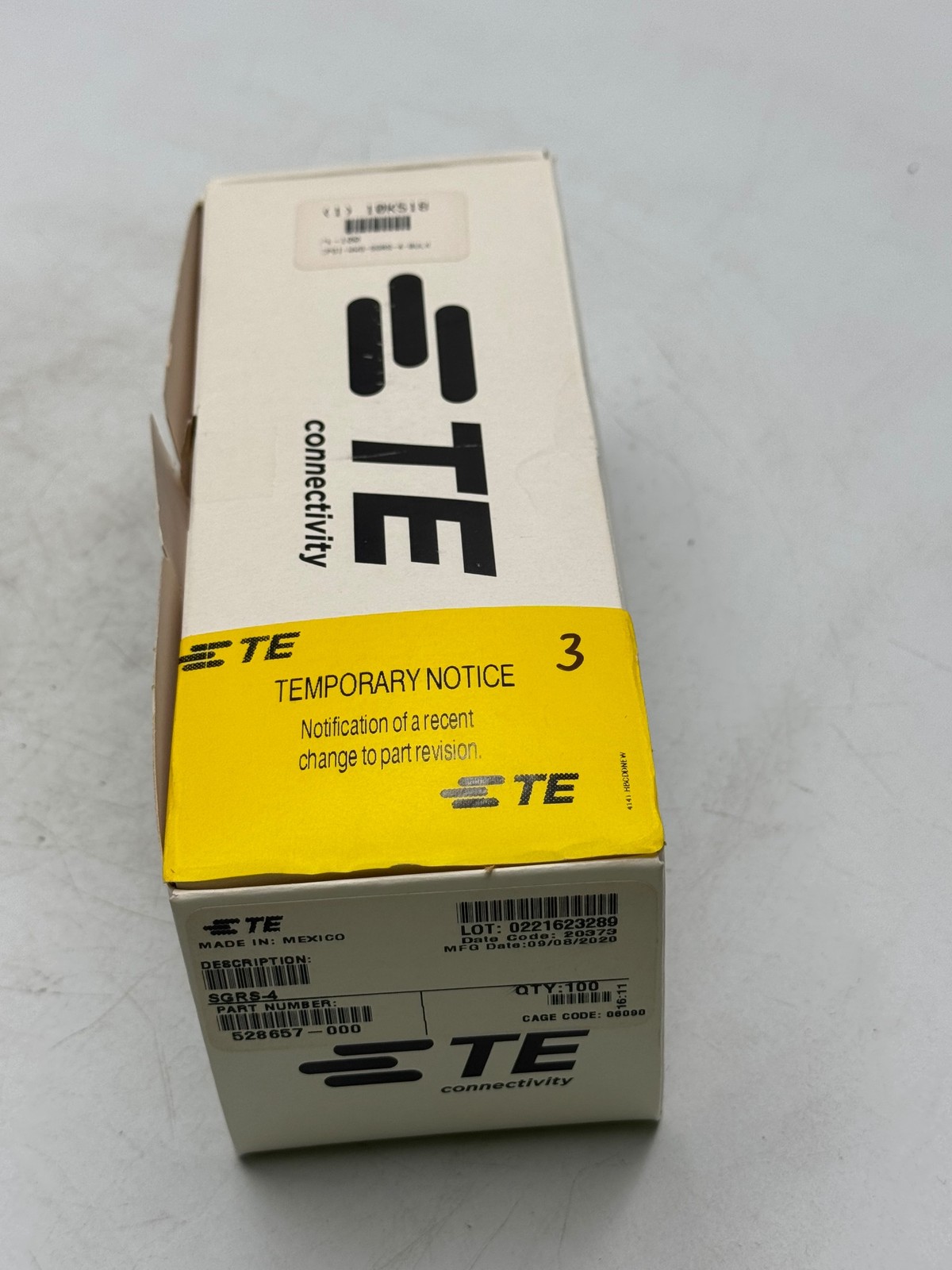 TE Connectivity Butt Splice Connectors Blue SGRS-4 528657-000- 100PK