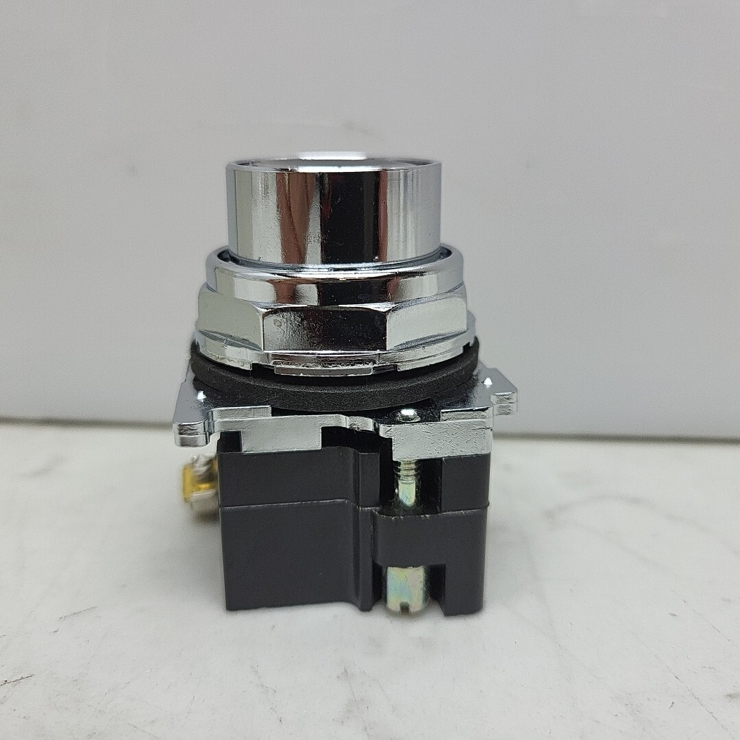 Cutler Hammer 10250T101-51 Push Button Flush Operator Black Series A1