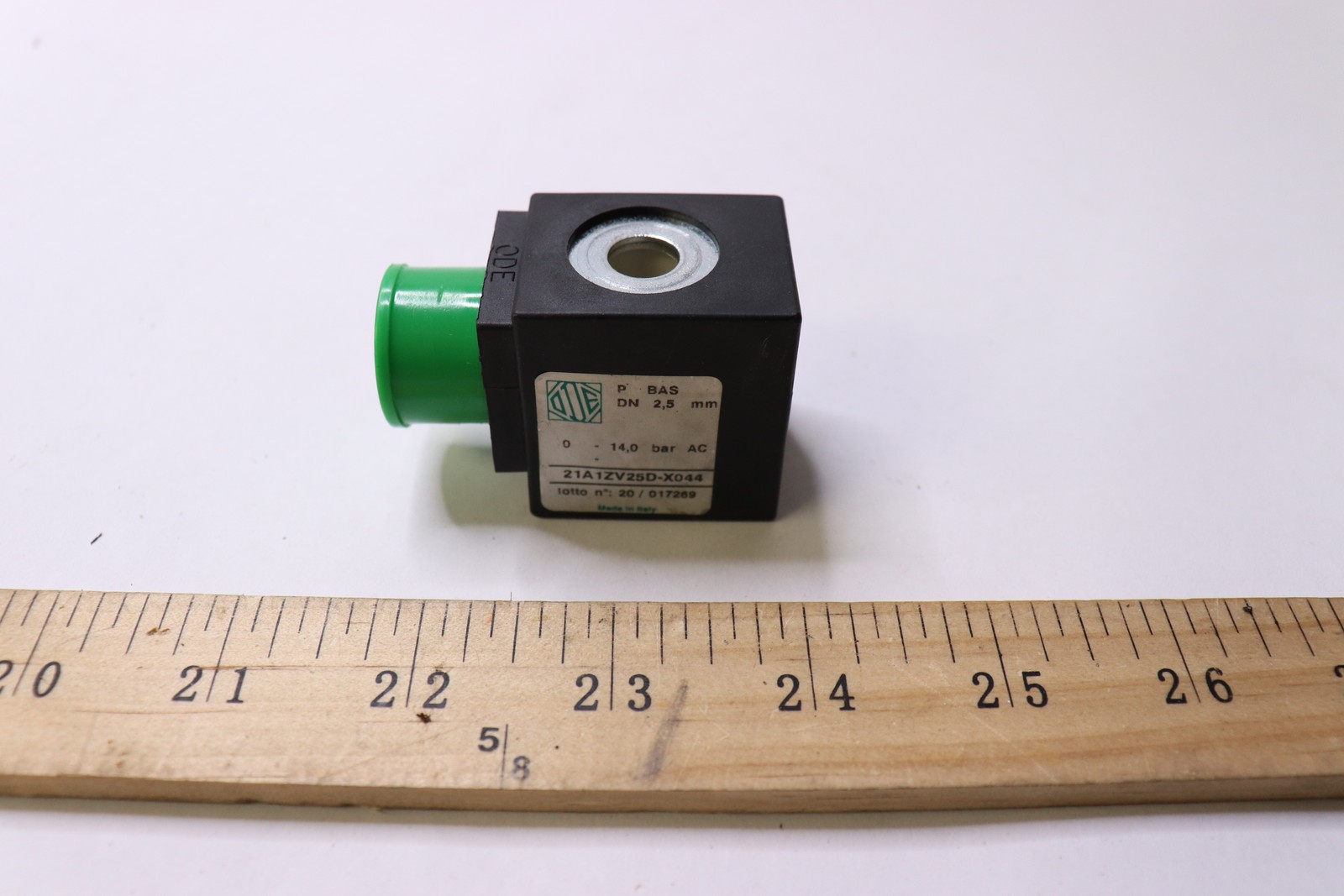 ODE Two-Way Direct-Acting Solenoid Valve 220/230 V 50-60 Hz 8W 21A1ZV25d-X044