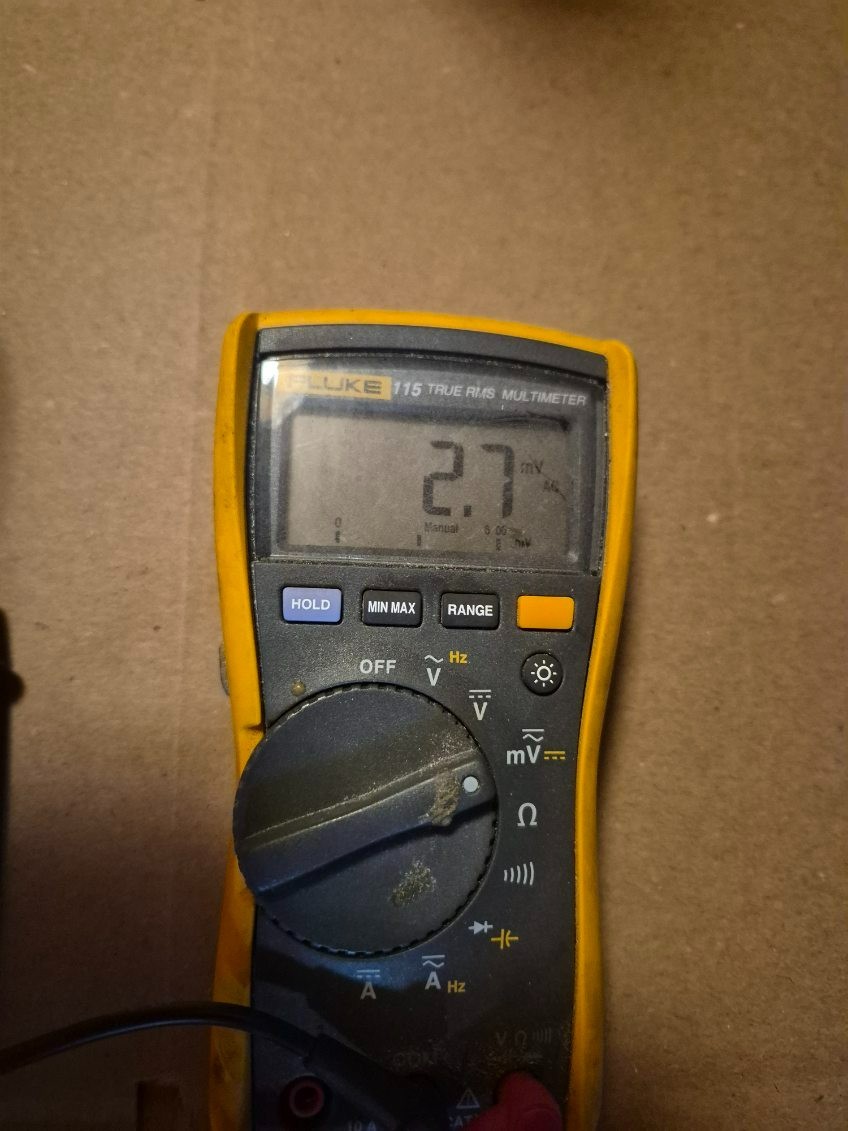 Fluke 115 Field Technicians Digital Multimeter Compact true-rms meter USED