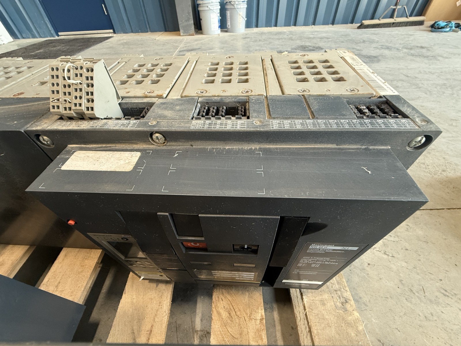 Square D Masterpact NW40H 4000A Draw-Out Circuit Breaker with Micrologic 6.0 P
