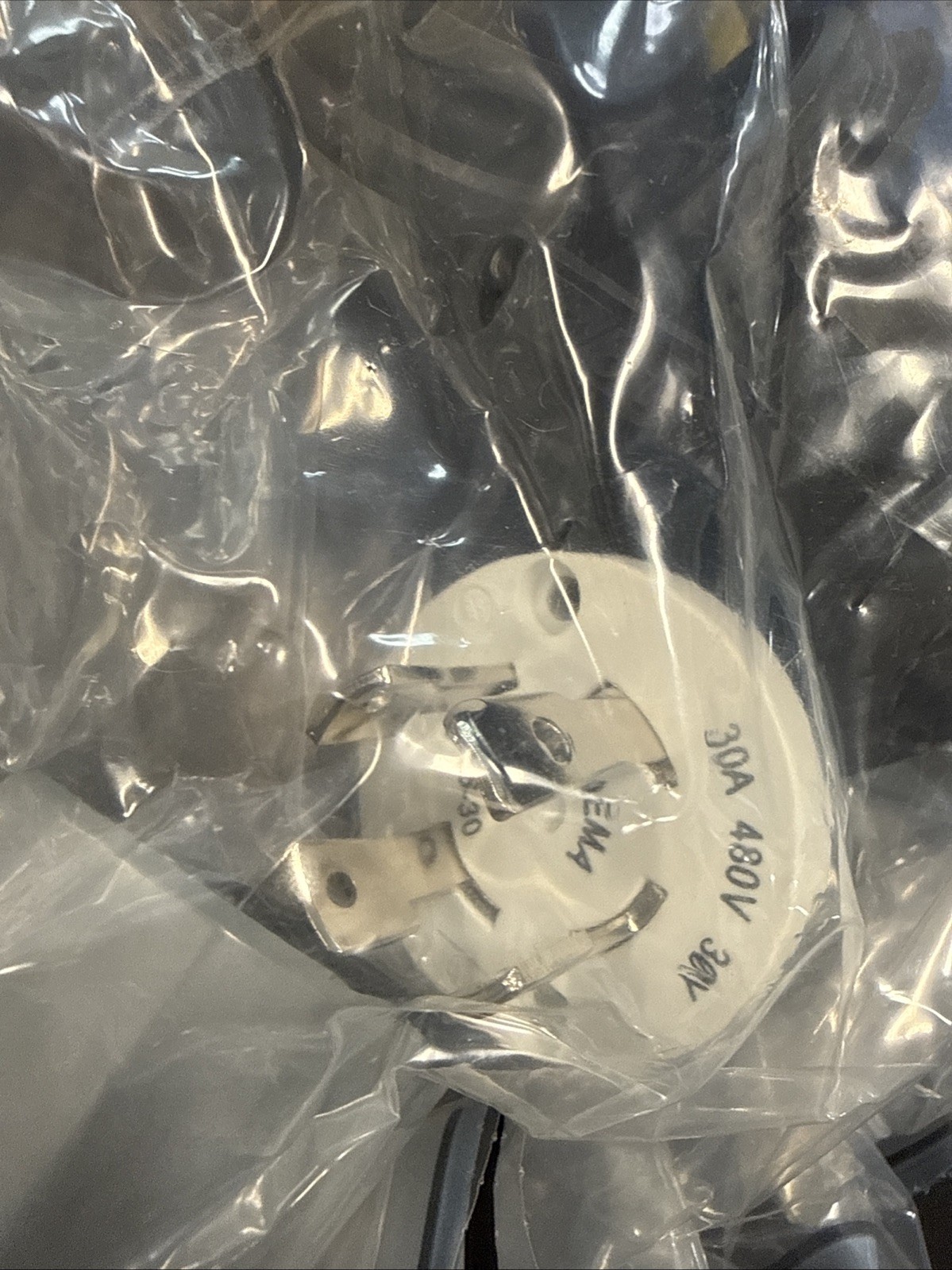 Hubbell Wiring Device-Kellems Hbl28w76 Watertight Locking Plug, L16-30P, 30 A,