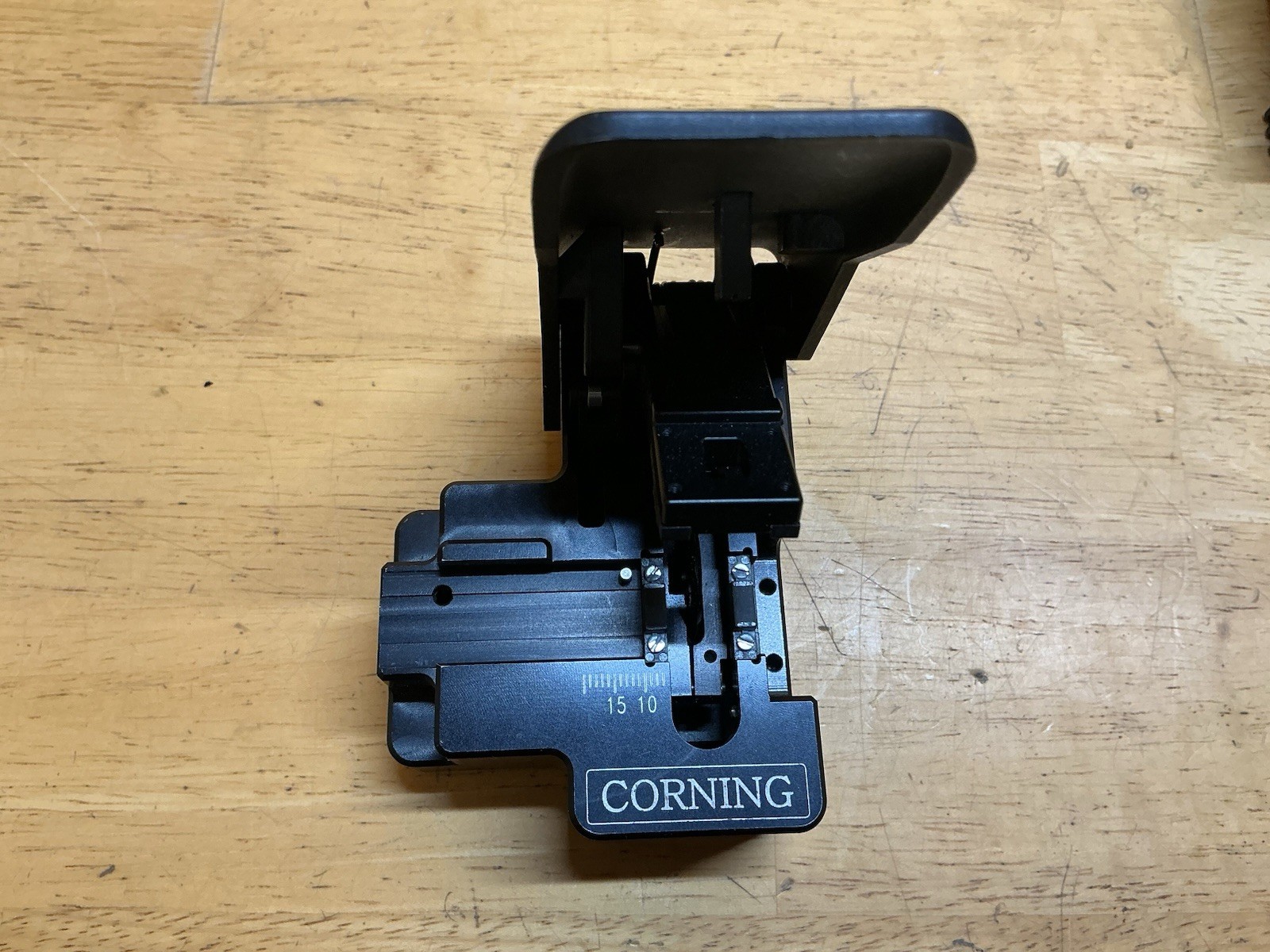 Corning FBC-012 Fiber Optic Cleaver