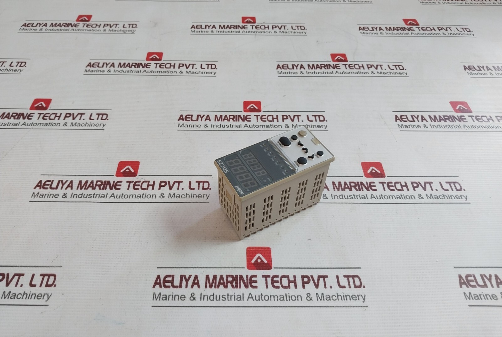 AZBIL SDC25 C25TC0UA1000 Single Loop Controller AC100-240V 50/60Hz 12VA 0-20mA