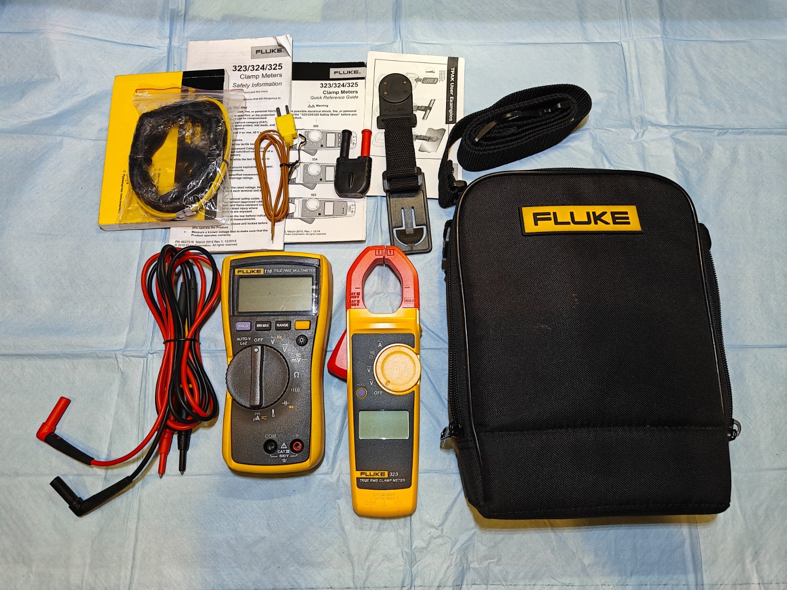 Fluke 116/323 HVAC Combo Kit True RMS Digital Multimeter and Clamp Meter