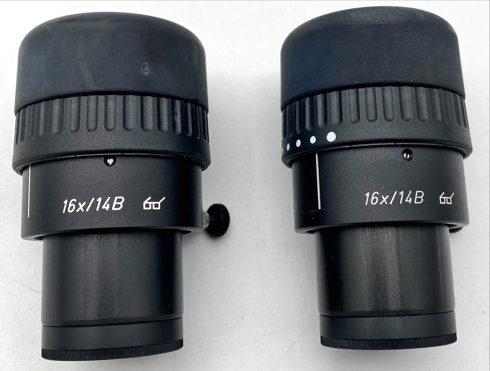 Pair of Leica 16x Microscope Eyepieces 10445301 Stereo – Excellent Condition