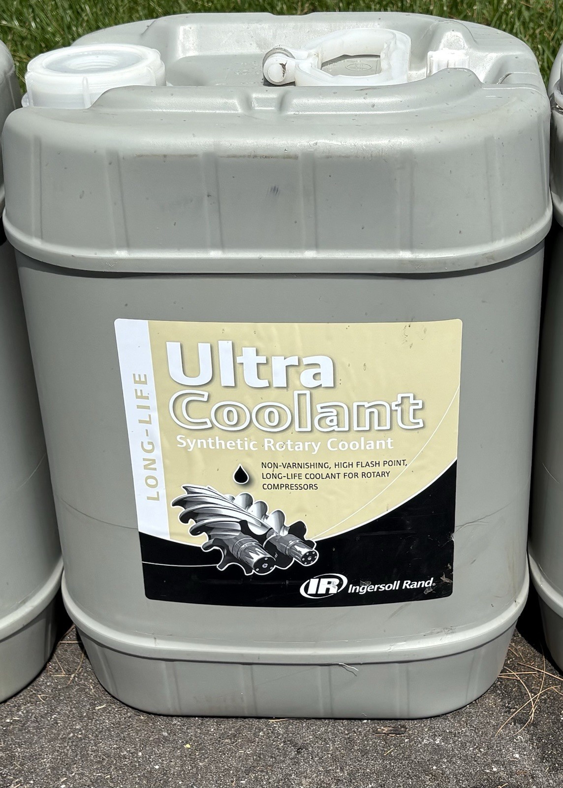 Ingersoll Rand 20 Liters Each Of Ultra Coolant. Part Number : 38459582