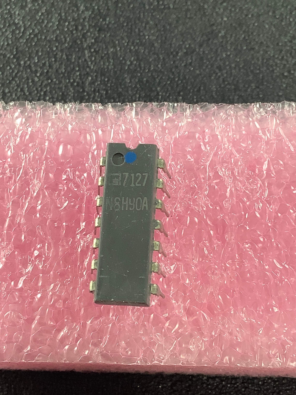 N8H90A – SIGNETICS – Hex Inverter