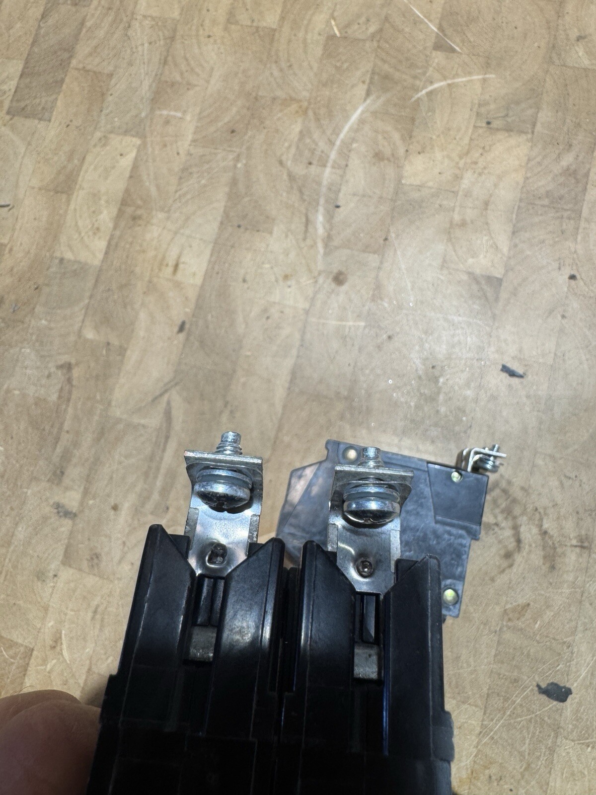 GE THQB2130 2 Pole 30A 240V Circuit Breaker Molded Case