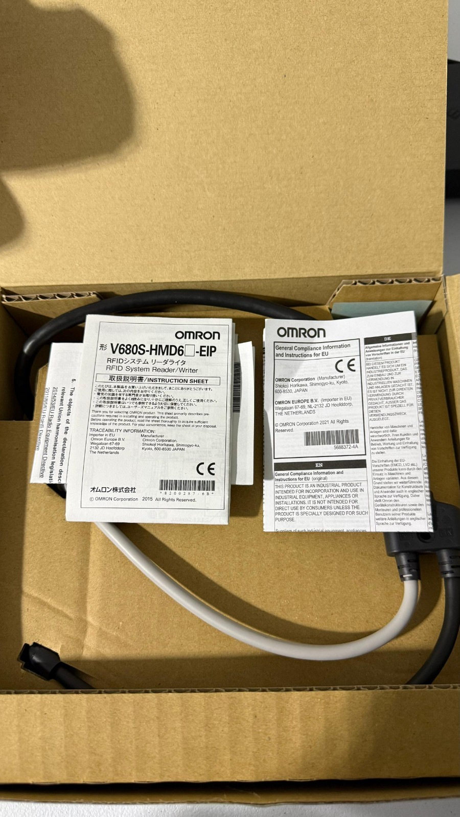 Omron V680S-HMD64-EIP RFID Reader Writer EtherNet/IP 24VDC New