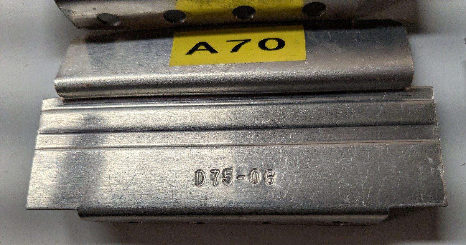 Lot of 25 Lista Aluminum Cabinet Drawer Dividers 2″ x 3-7/8″ D75-06 Stanley