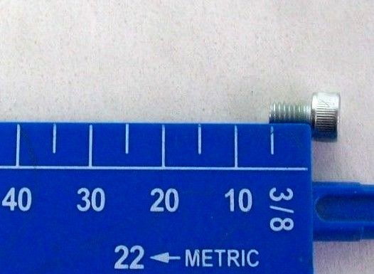 PACK OF 100 NEW M4-0.7 X 6MM SOCKET HEAD CAP SCREWS GRADE 8.8 ZINC FREE SHIP NH