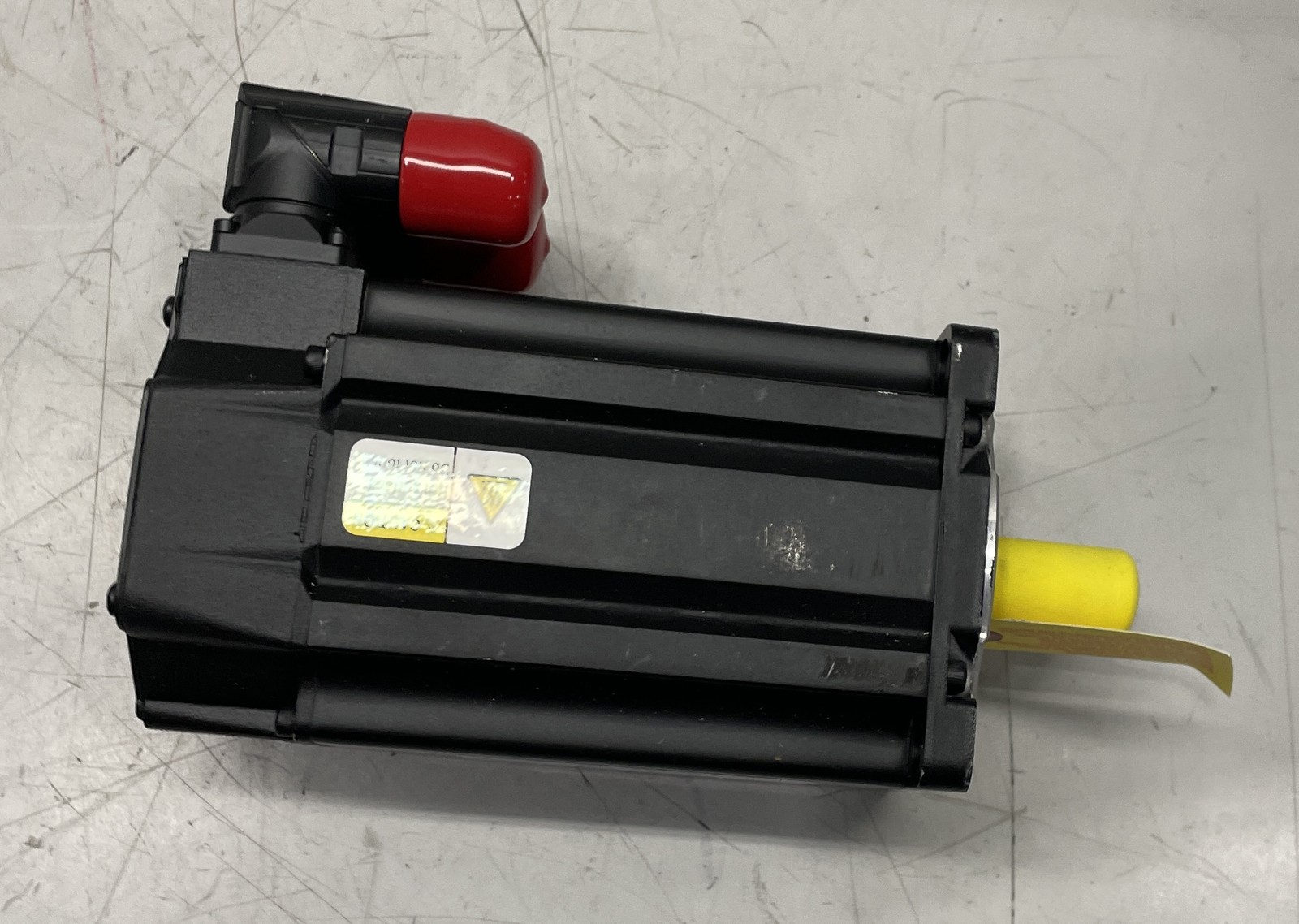 Allen Bradley Servo Motor 400V 5000RPM 1024 SIN/COS MPL-B430P-MJ72AA