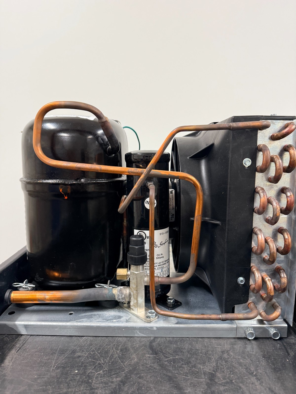 OMNITEAM/Tecumseh AJA-2423-ZAADG 115.v 1ph 60hz 1/2 HP R404A NEW