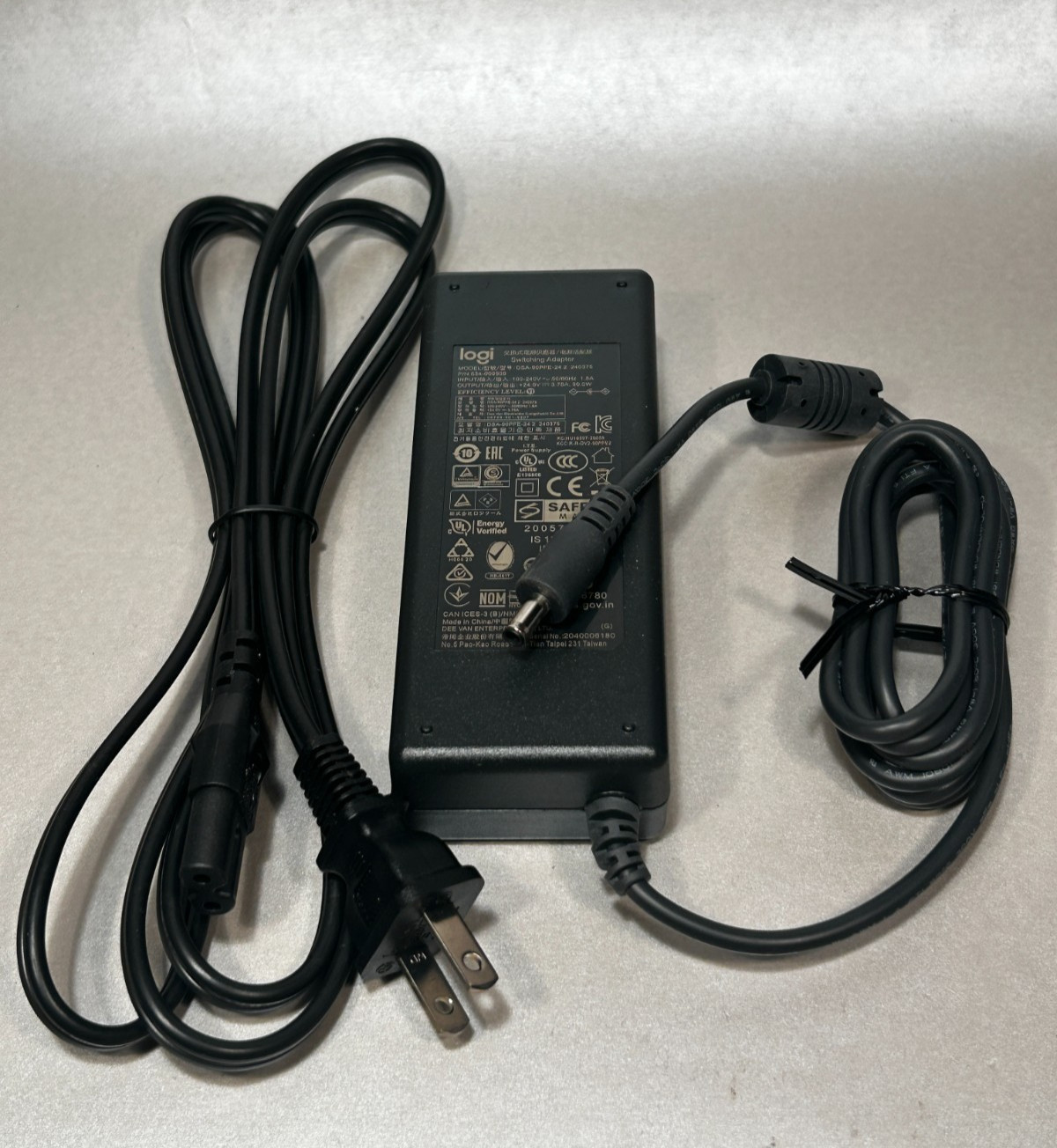 NEW GENUINE LOGITECH RALLY CAMERA SWITCH HUB DSA-90PFE 24 2 240375 24V 3.75A 90W