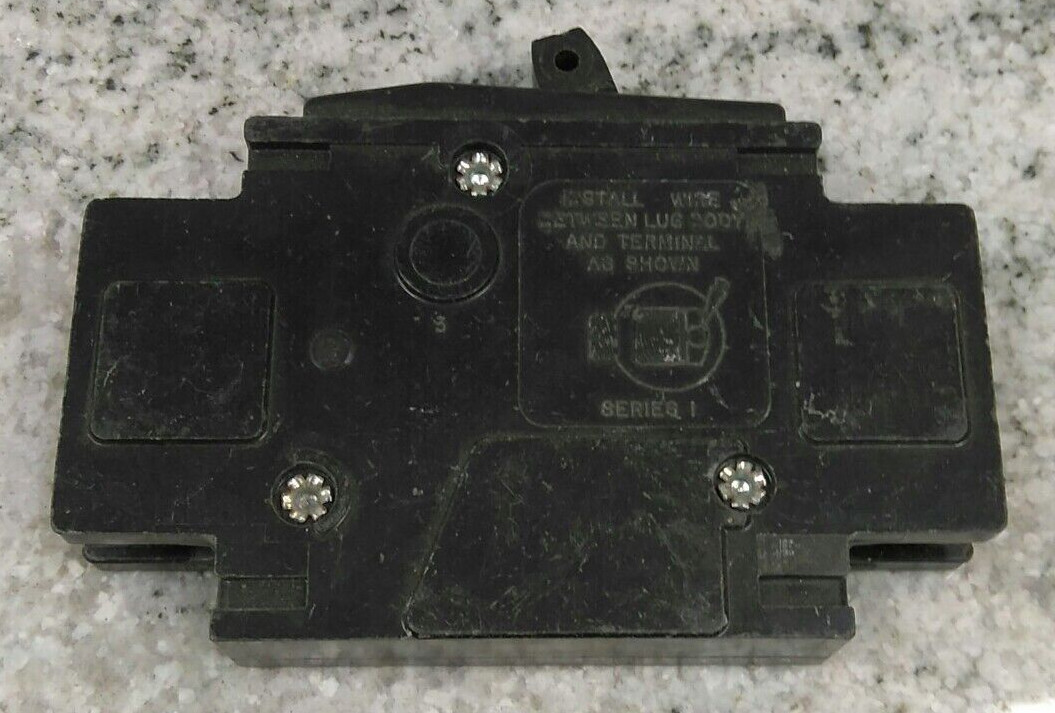 SQUARE D/BREAKER/ QOU120/ 1POLE/20A/ 120/240VA/TYPE QOU/ OLD STYLE/USE(36C2UP