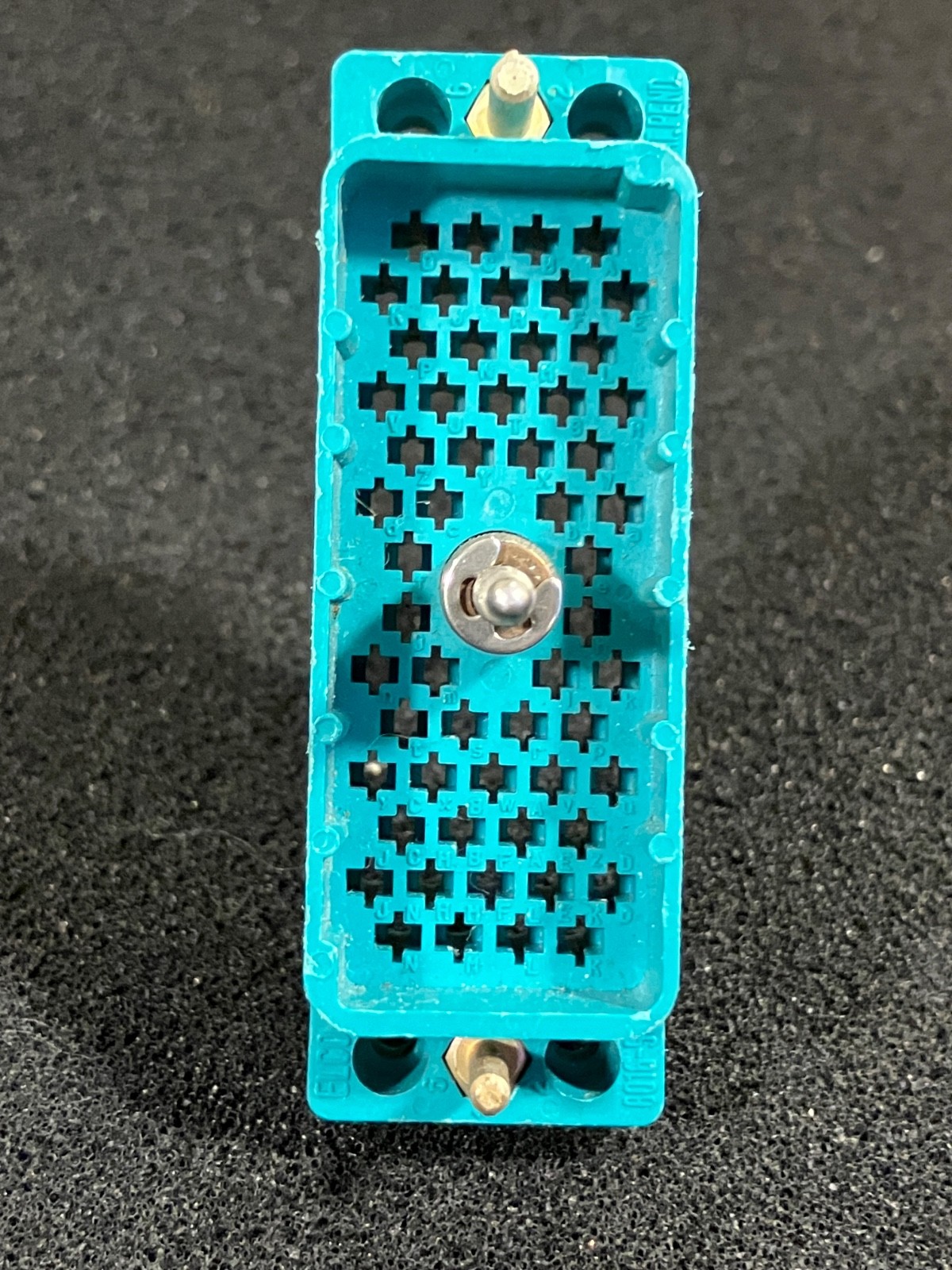 ELCO /Edac 56-pin MALE connector body with knurled actuator pin –