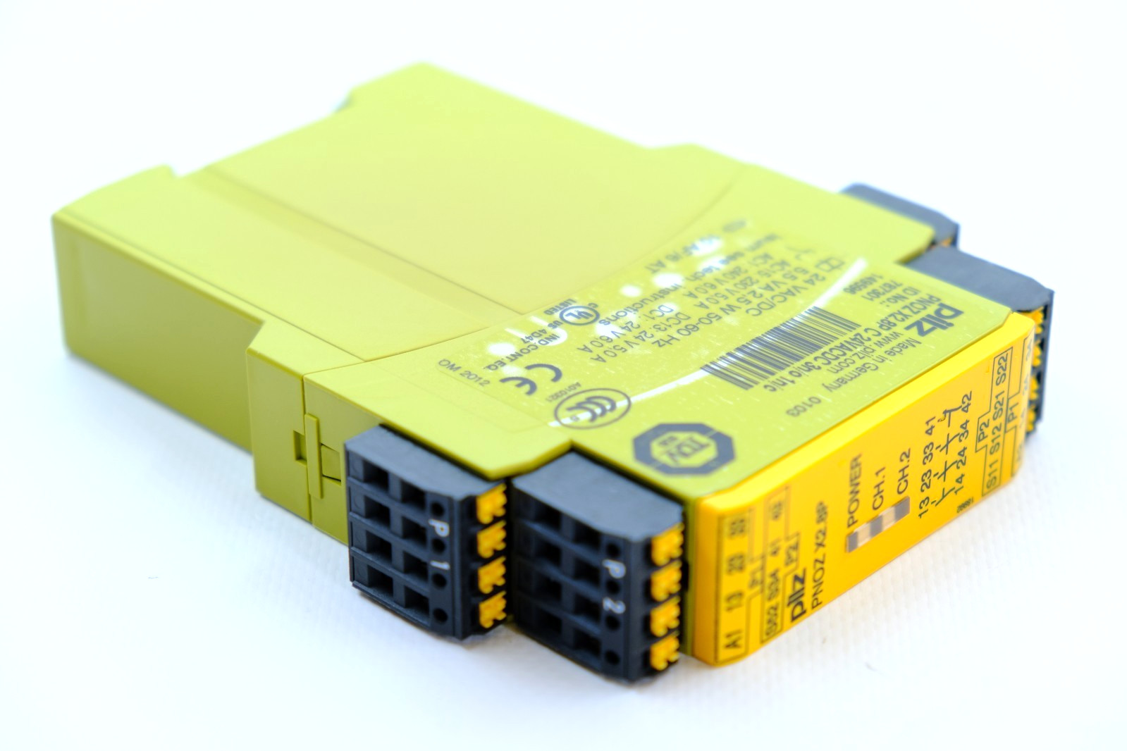 PILZ PNOZ X2.8P C Safety Relay 24VAC/DC 3n/o 1n/c (787301)