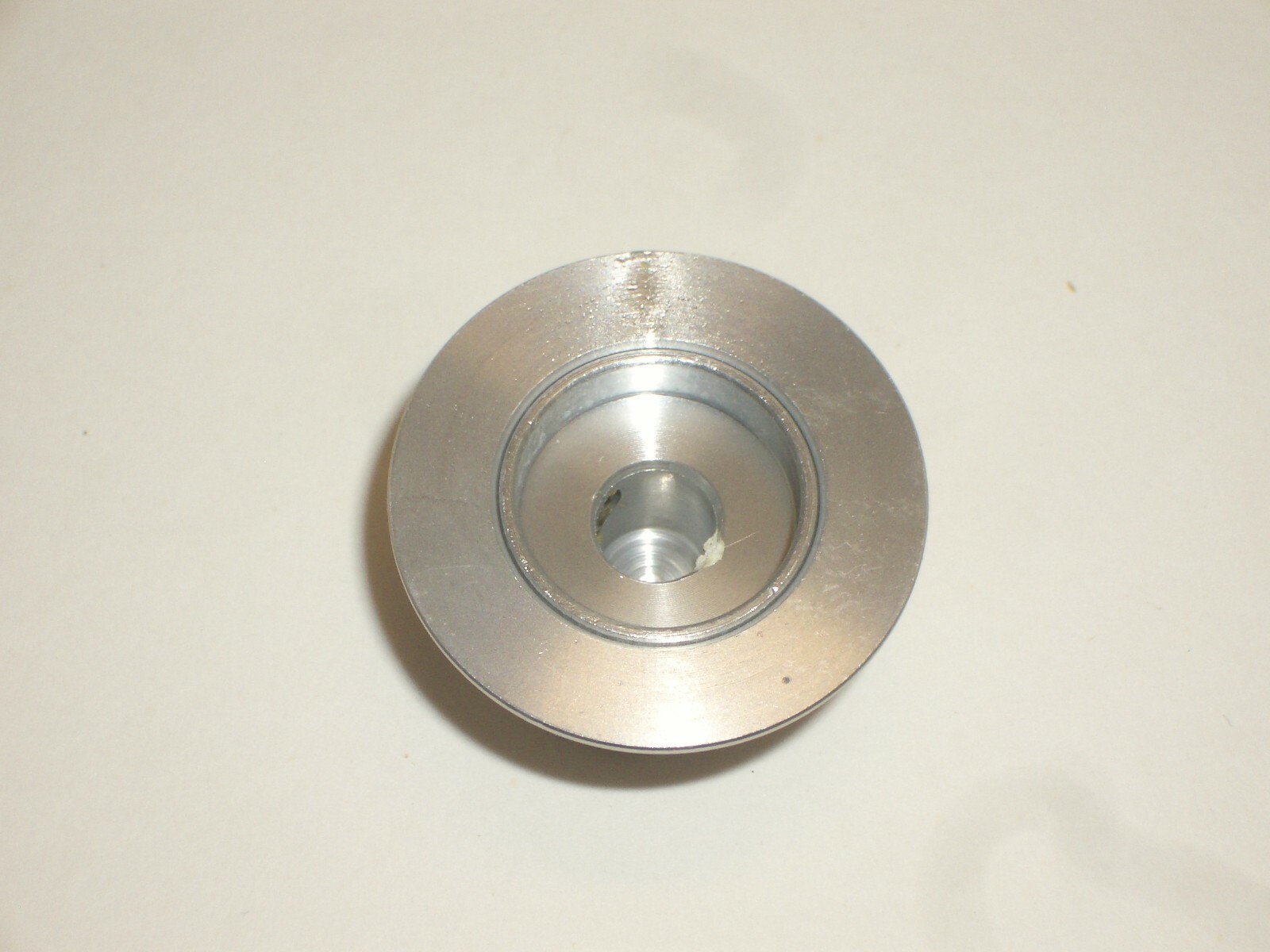 CED P-K650SIL SILVER ALUMINUM SKIRTED RADIO DIAL KNOB 1.1″Dx0.6″T 1/4″ SHAFT 1PC