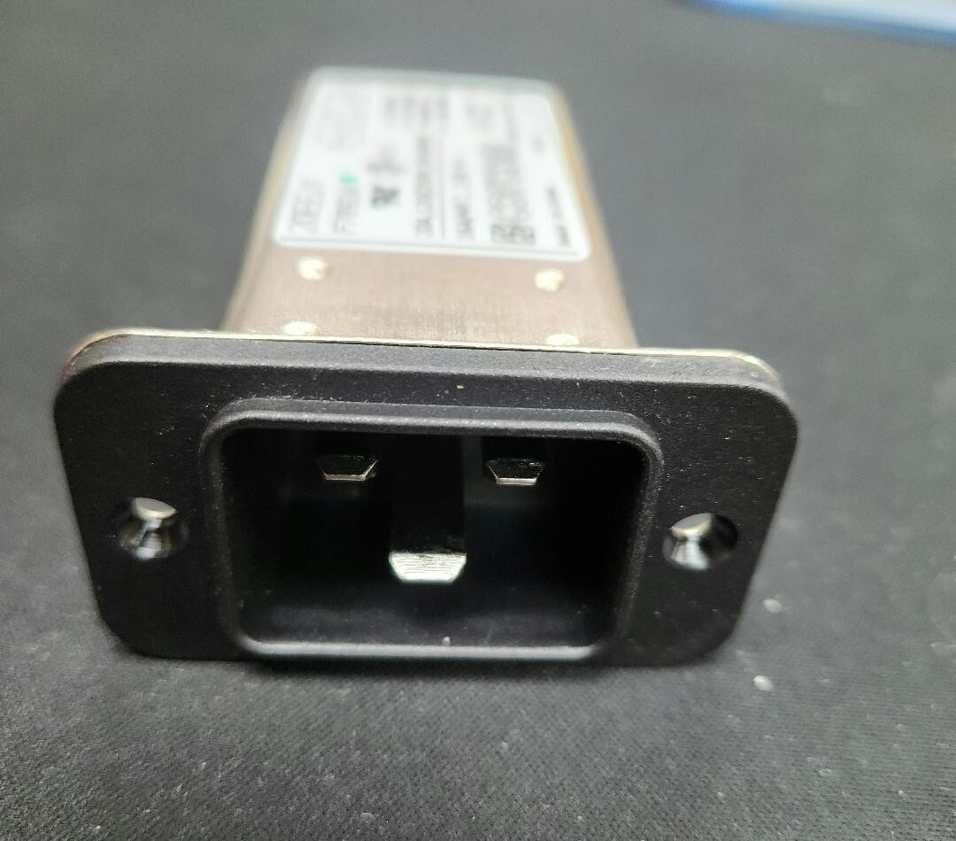 NEW CORCOM 20EEJ1 F7892A Power Receptacle EMI Filter 20A 120/250V
