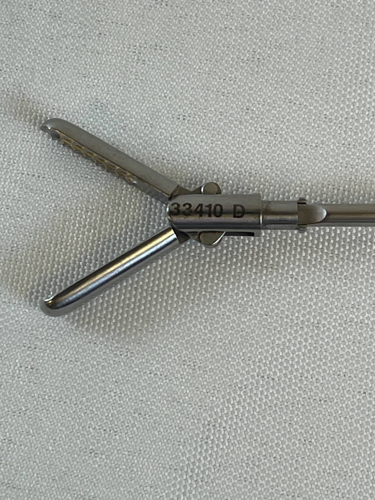 Karl Storz 33410D Spoon Shaped D/A Atraumatic Grasping Insert 5mm x 43cm Lap