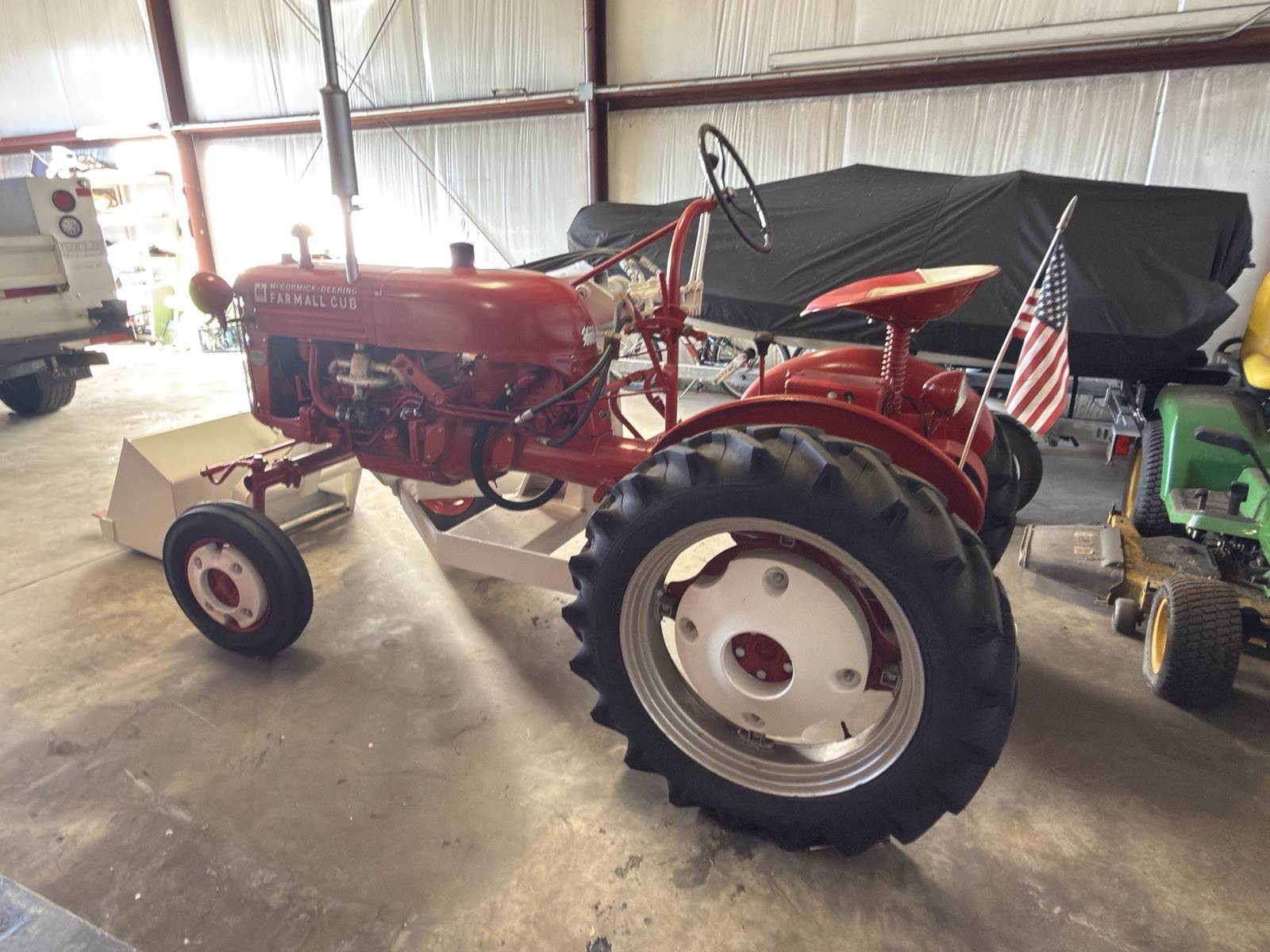 1947 International 1000 Loader IH club Vintage Tractor Rare Bucket Restored A++