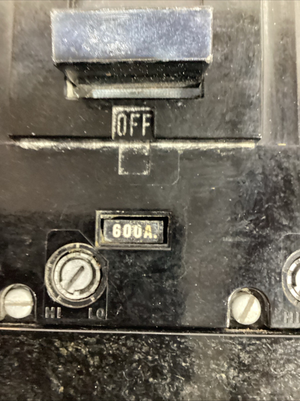 General Electric TB83F W/ 600 amp trip unit