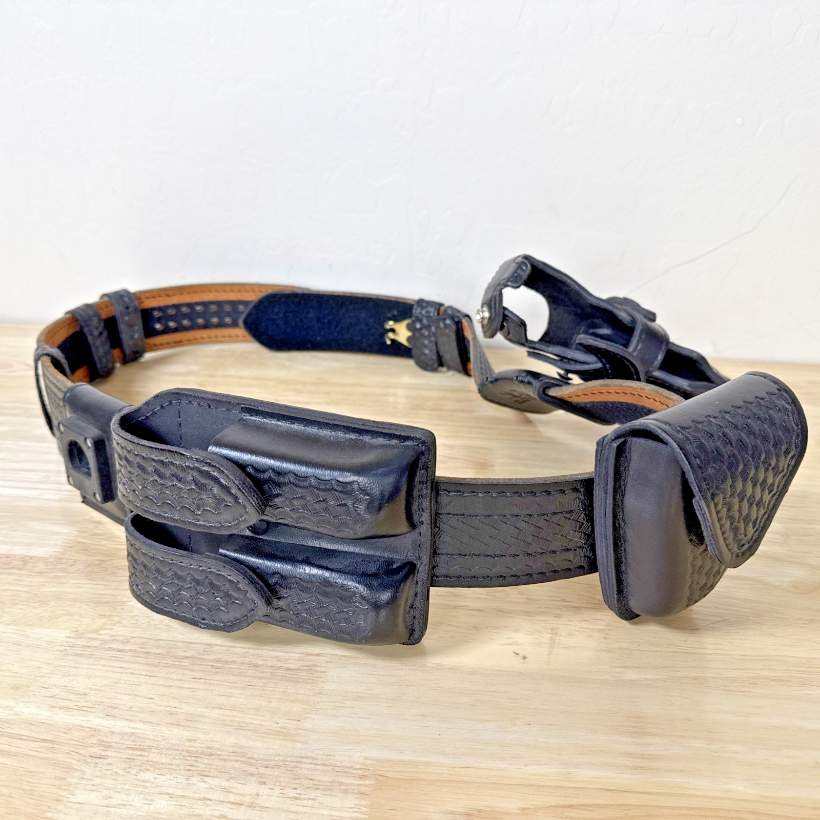 Safariland Model 94 Tactical Leather Belt w/ Gun Holster & Attachments READ