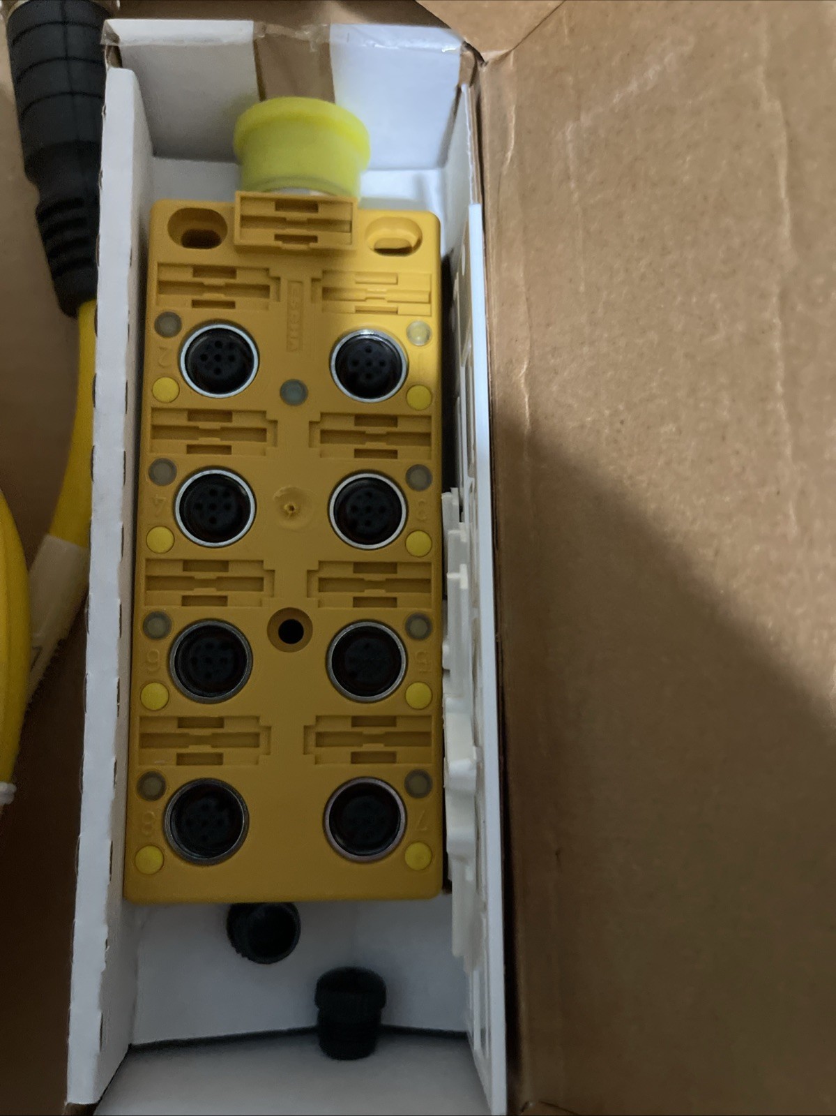 TURCK VB 80-P7X9-CS12 / VB80P7X9CS12 With 12-PIN M23 CABLE SE-4-017-GR02 New