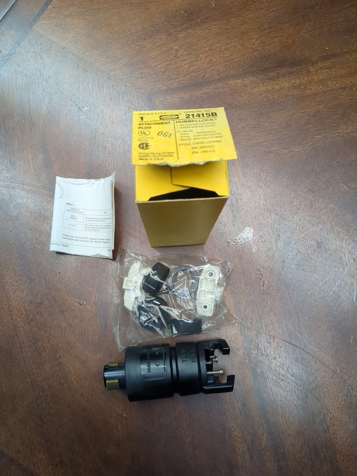 Hubbell HBL21415B – 20A/30A 600VAC 250DC Hubbell lock® Plug