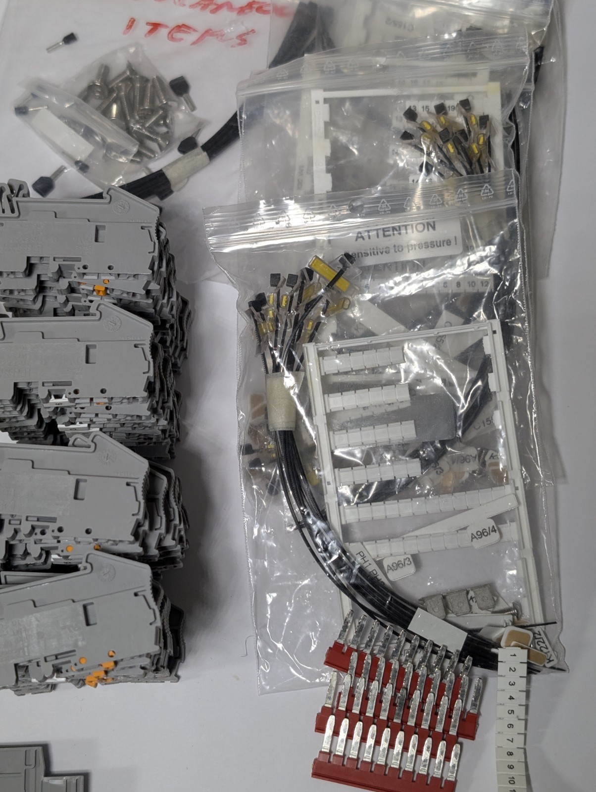 NEW MIXED LOT EATON / PHOENIX CONTACT DIN RAIL TERMINAL BLOCKS + END COVERS