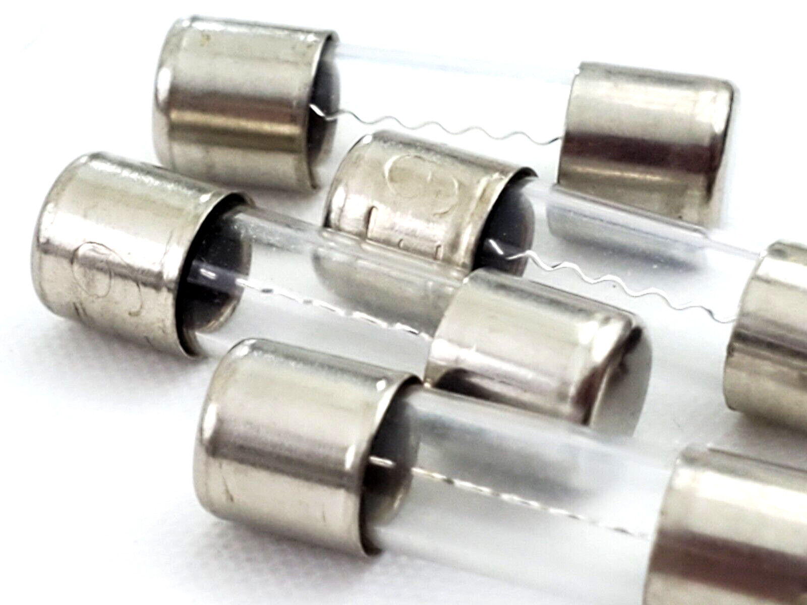 Lot of 10 Littelfuse SFE9 32V 9 Amp Fast Acting Automotive Glass Fuses 1/4 x 7/8