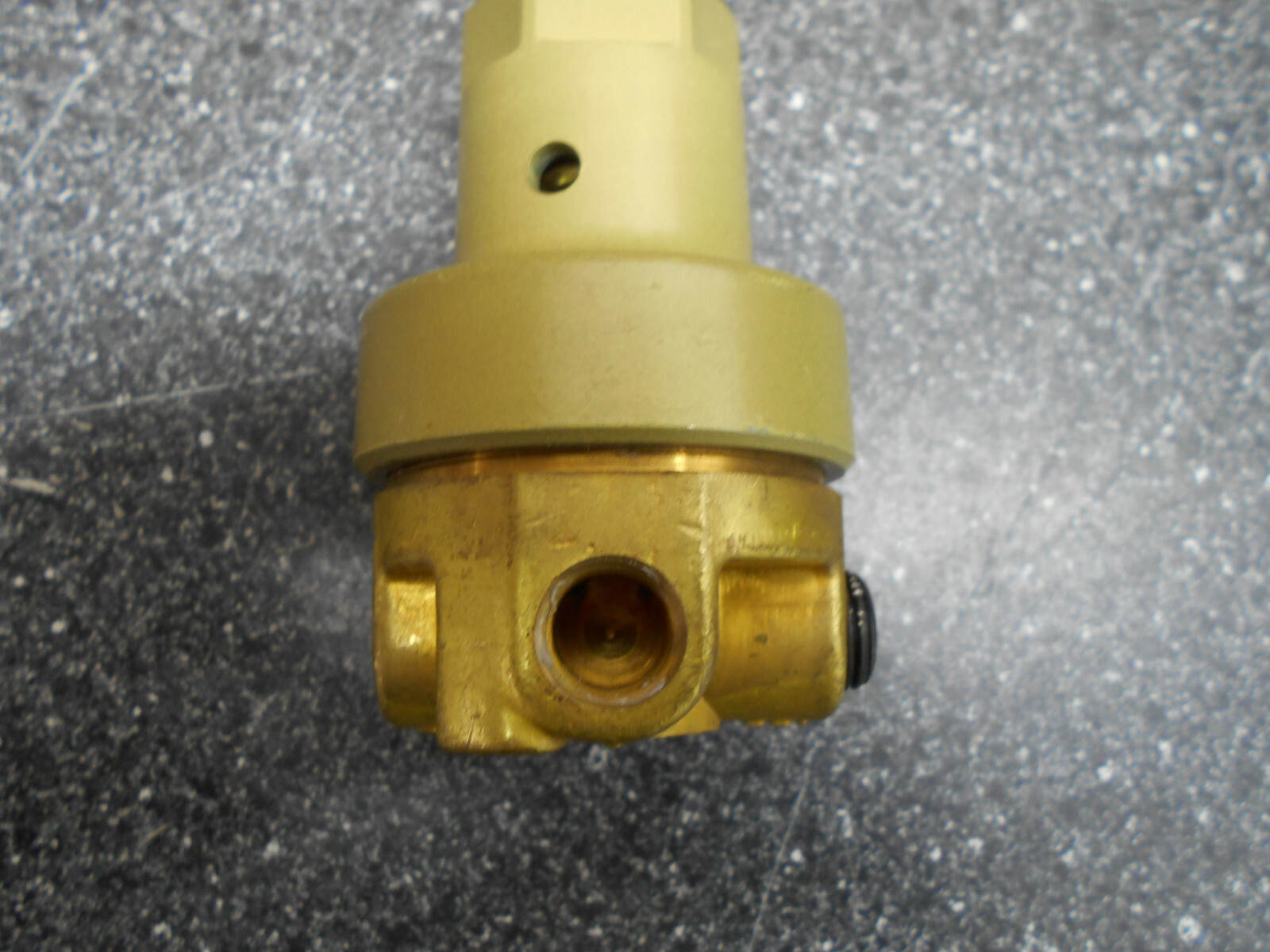 NORGREN R83200RNLA GAS REGULATOR 1/4″ NPT 3000PSI 125PSI 175°F