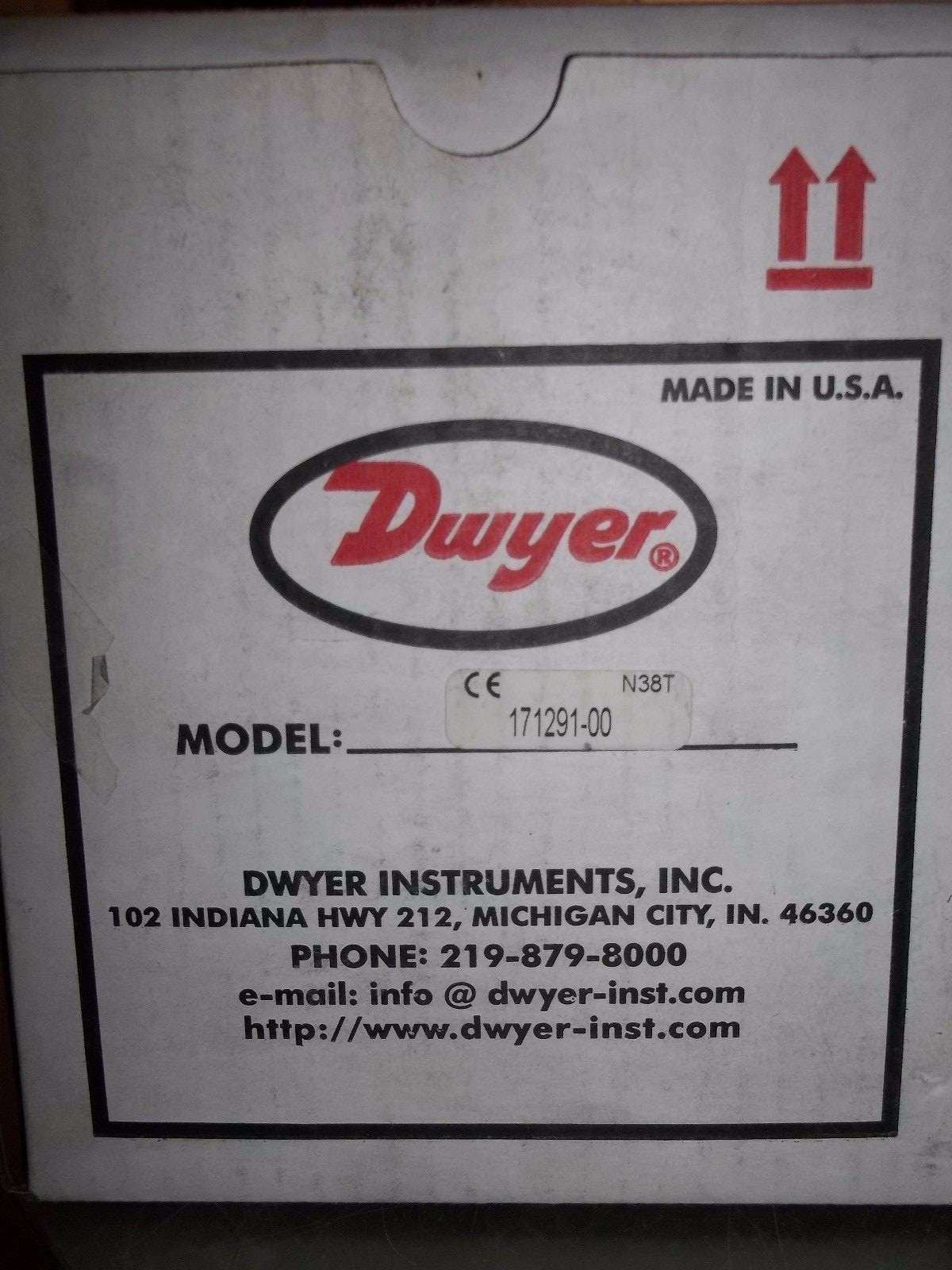 NEW DWYER MAGNEHELIC INDICATING TRANSMITTER N38T 171291-00 0-100 IN 20PSIG (845)