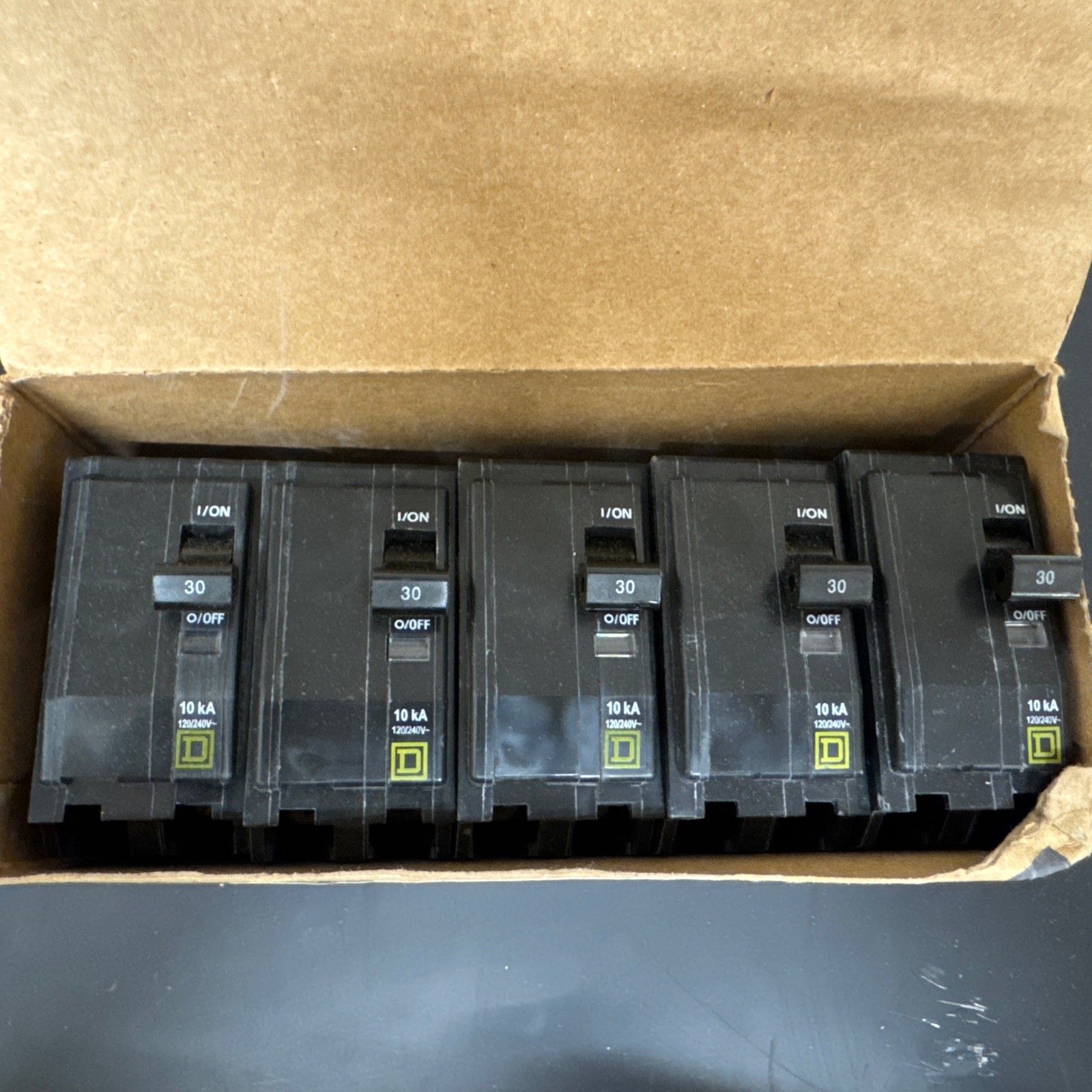 Square D QOB230 Circuit Breaker 30 Amp 2 Pole 10 AIC 120/240 Type QOB