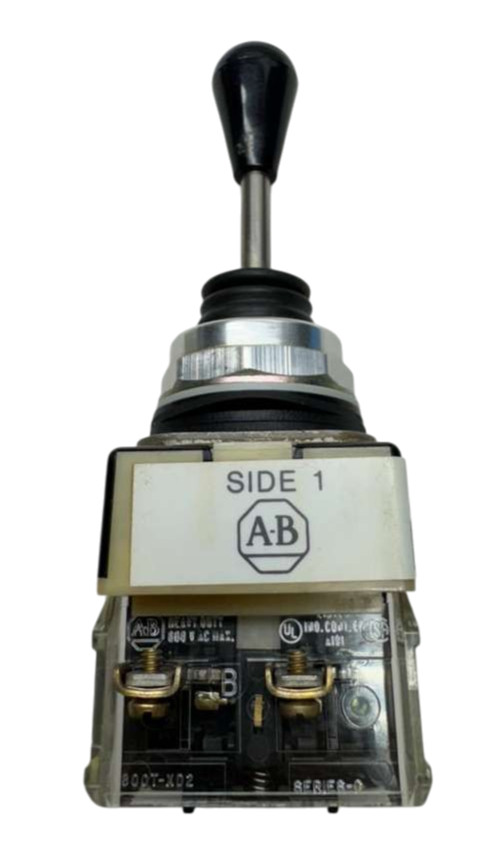 Allen-Bradley 800T-T2S Spring Return Toggle Switch 2-Position Series P, 800T-XD2