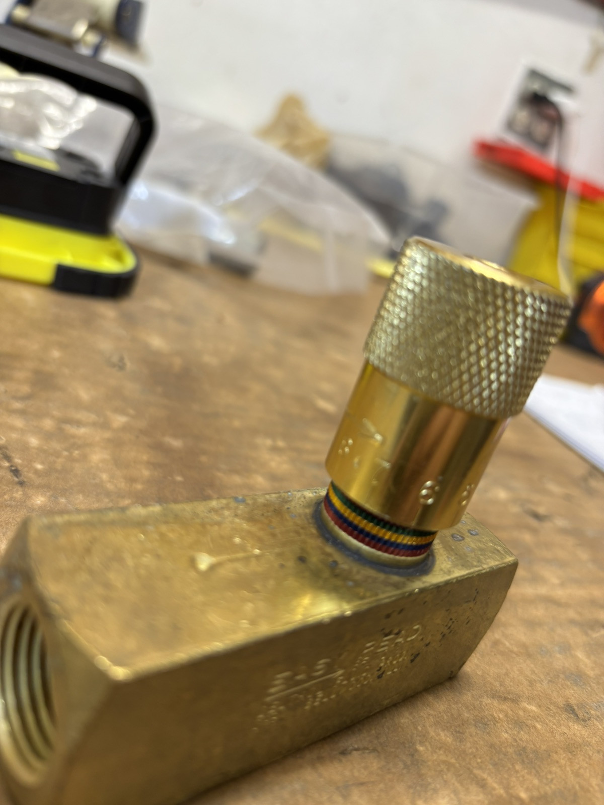 EASY READ DELTROL FLUID PRODUCTS BRASS EF30B 3/4-14 PORT UP TO 40.00GPM 2000PSI