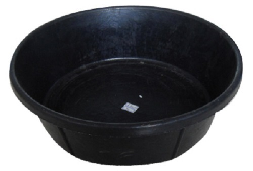 Rancher 8 qt 14.5″ x14.5″ x 4.5″ Black Rubber Hog Feed Pan 2 gal – Pack of 5