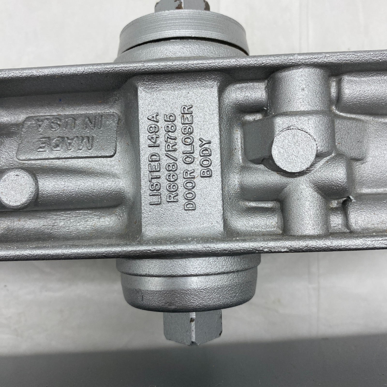 Norton Door Closer Series 8501 BF DA Bronze –