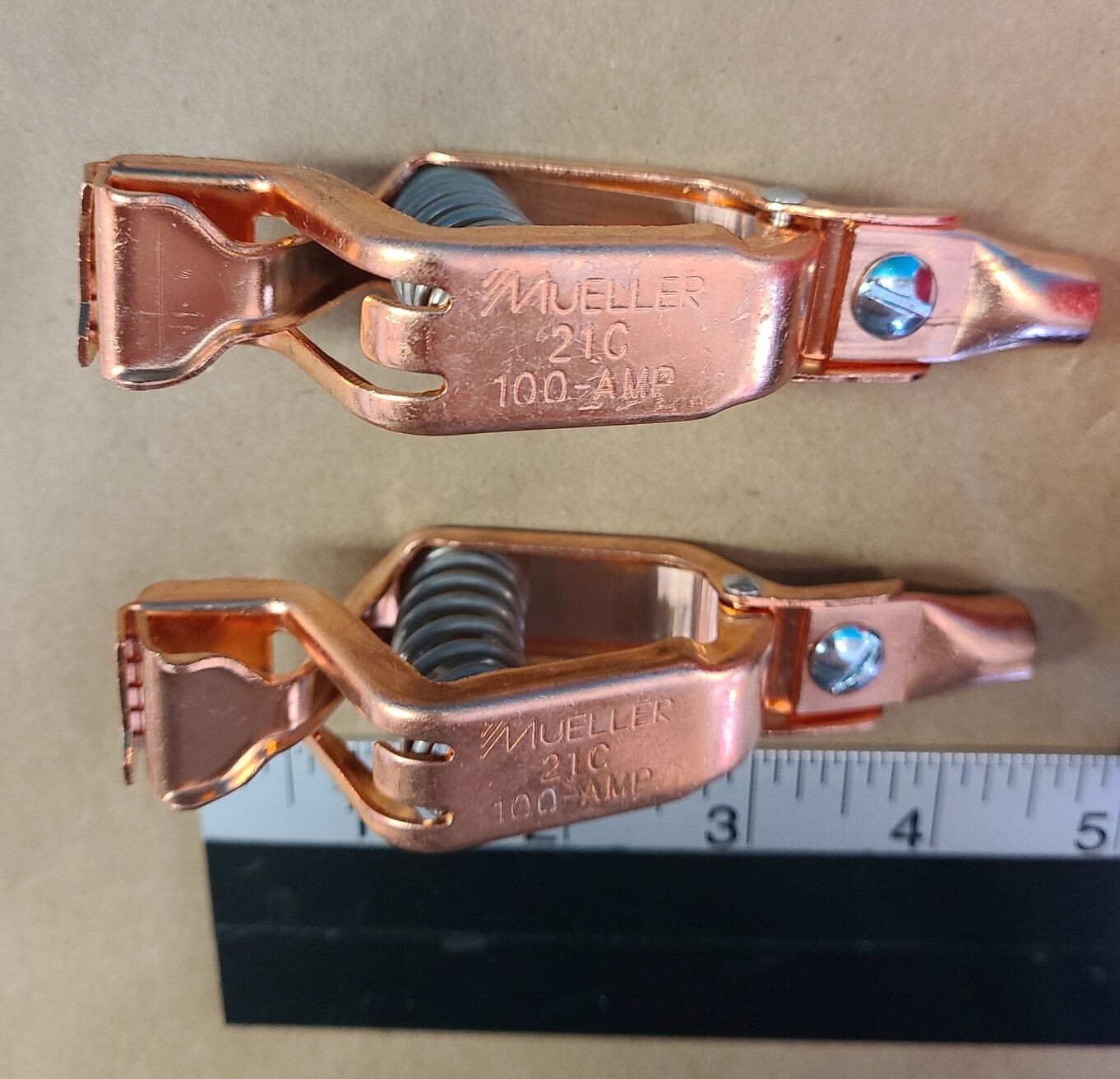 Mueller 21C copper alligator clips with insulators 100 amps qty. 2 for 1 price