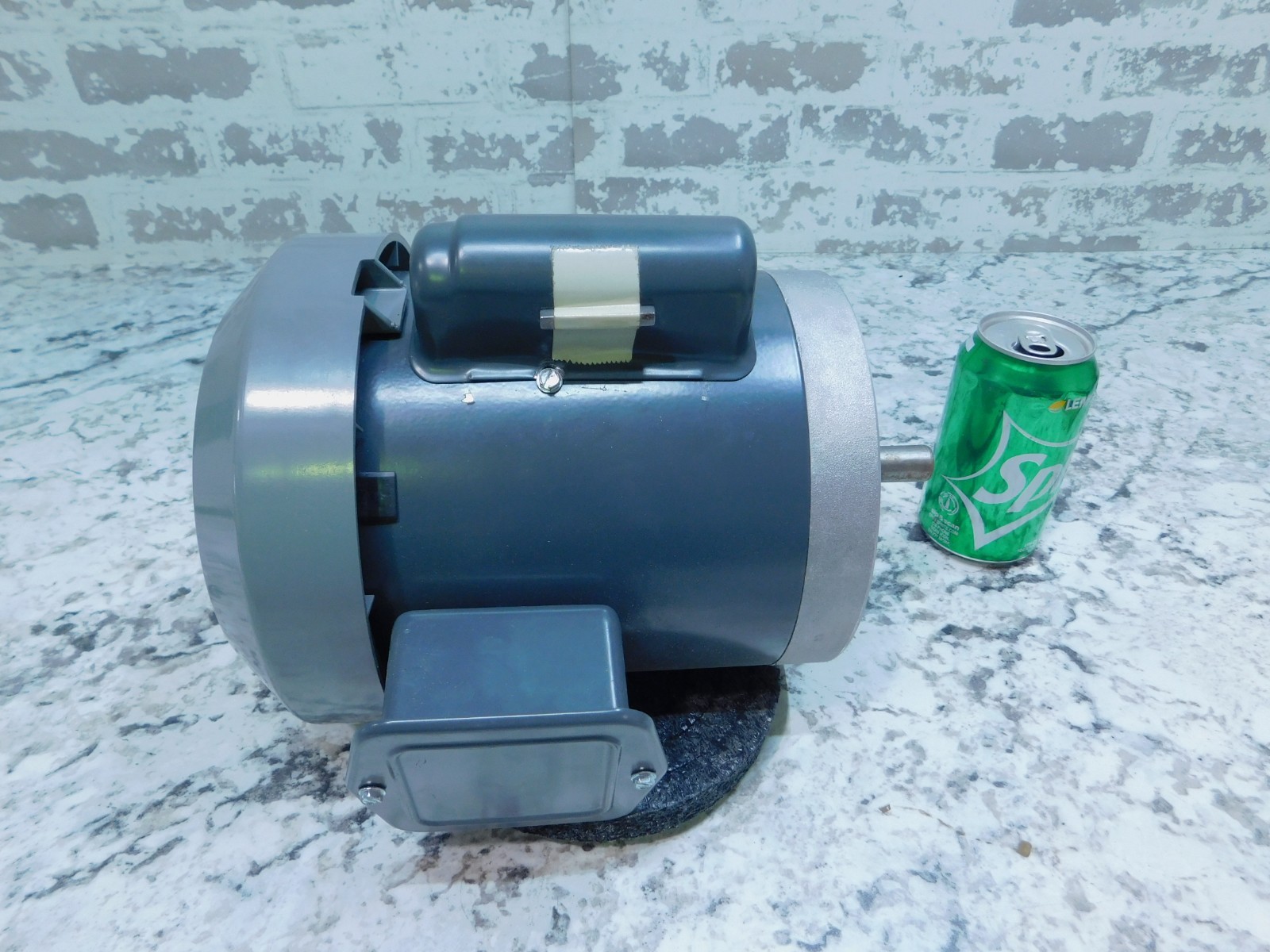 1/2 HP 1725 RPM GE Motor, Fr 56C, 1.15 SF, 115/230 Volts, C368, Unused