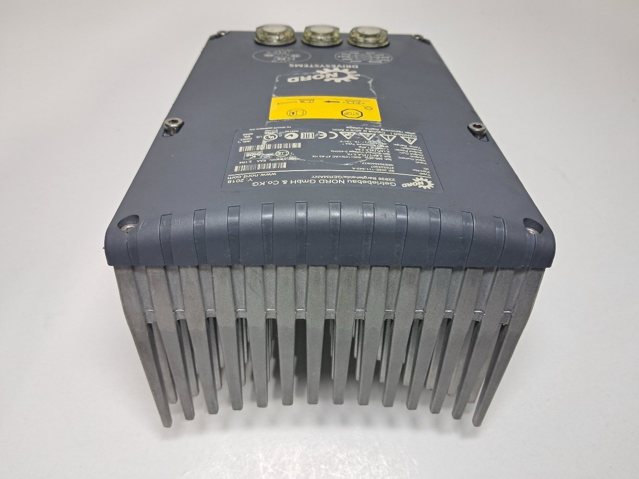Used – Nord SK 205E-111-340-A INVERTER 1.1 kW 3ph FLA 2.7 Amps 0/400 Hz