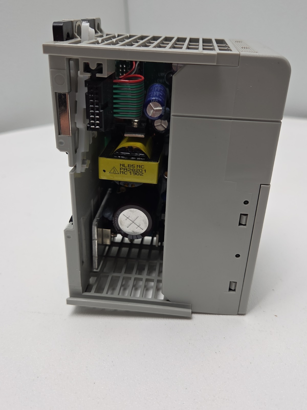 Allen Bradley 1769-PB2 Compact I/O Power Supply Ser A 24VDC