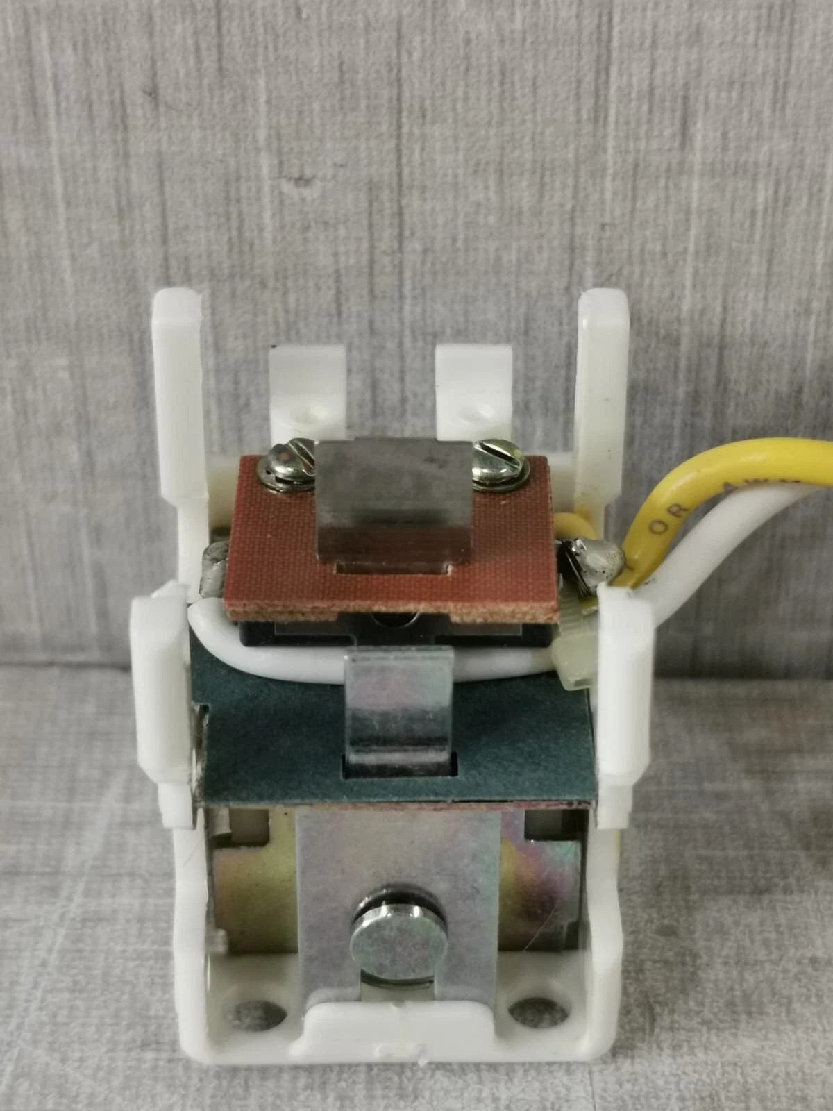 EATON SNT1LP12K Shunt Trip for Cutler-Hammer Type F Breaker 1490D71G04 New
