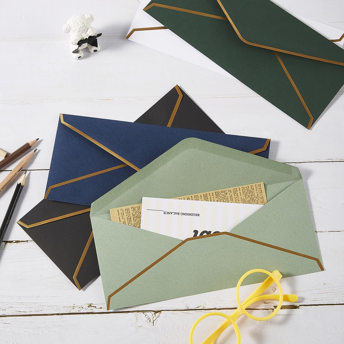 100 Pack #10 Business Envelopes with Gold Stickers, Dark Green