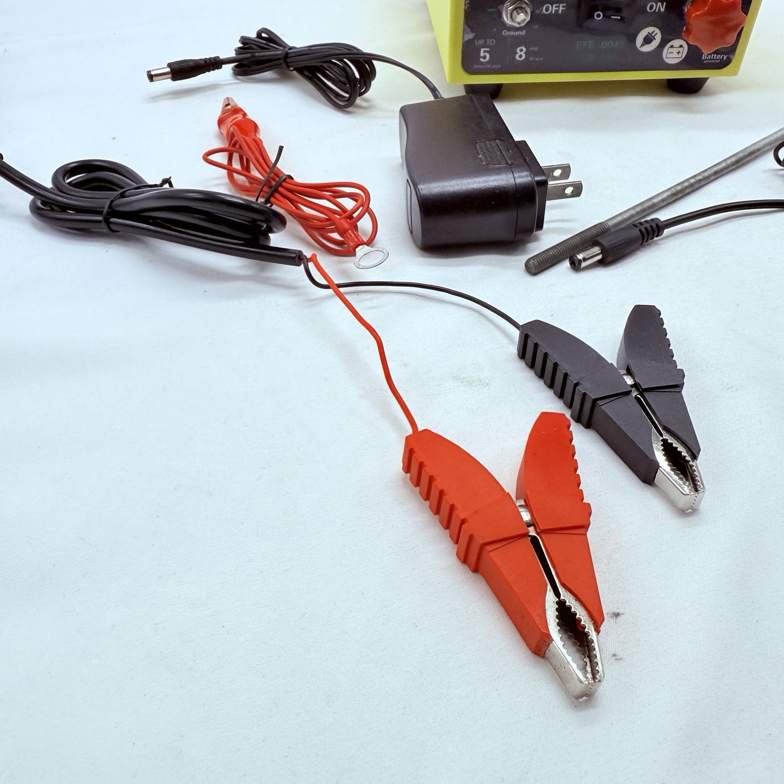 Solar Power Fence Electric Fence Energizer for Livestock Horse Goat