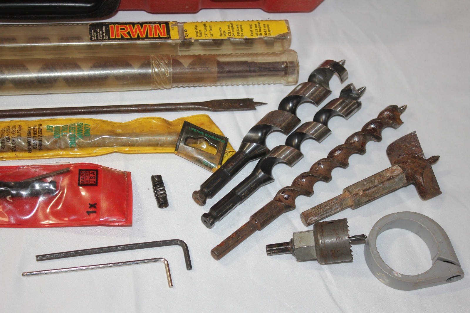 Milwaukee 1/2 Right Angle Drill 1107-1 with Extra Bits
